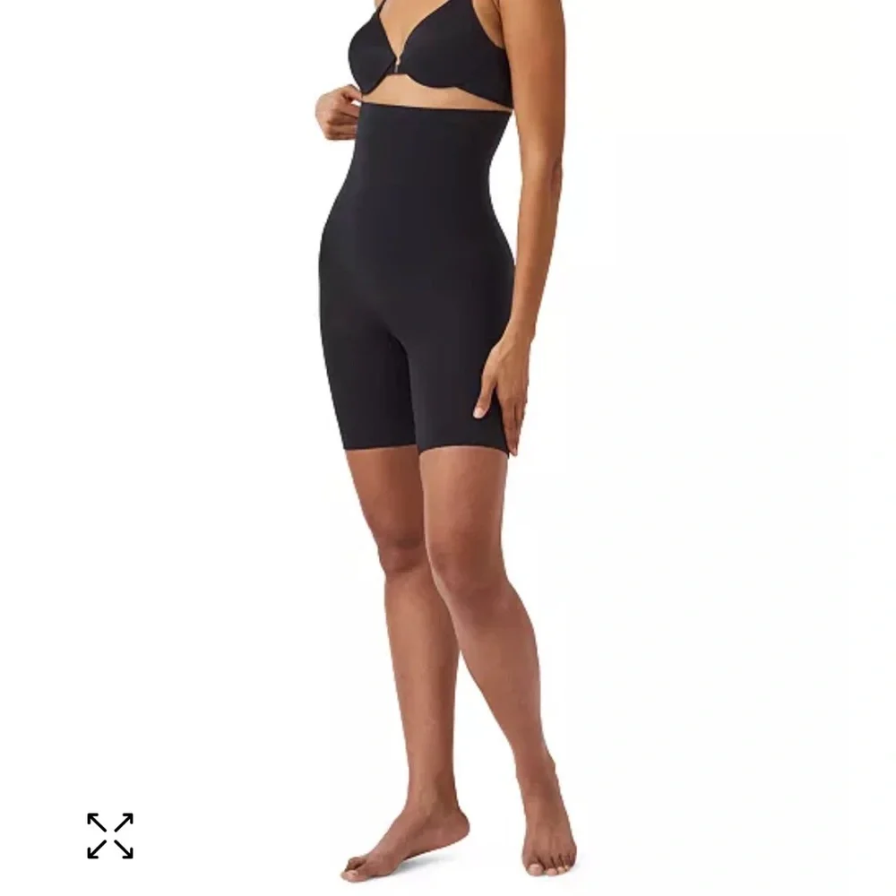 NEW Spanx High Waisted Mid Thigh Shaping Shorts